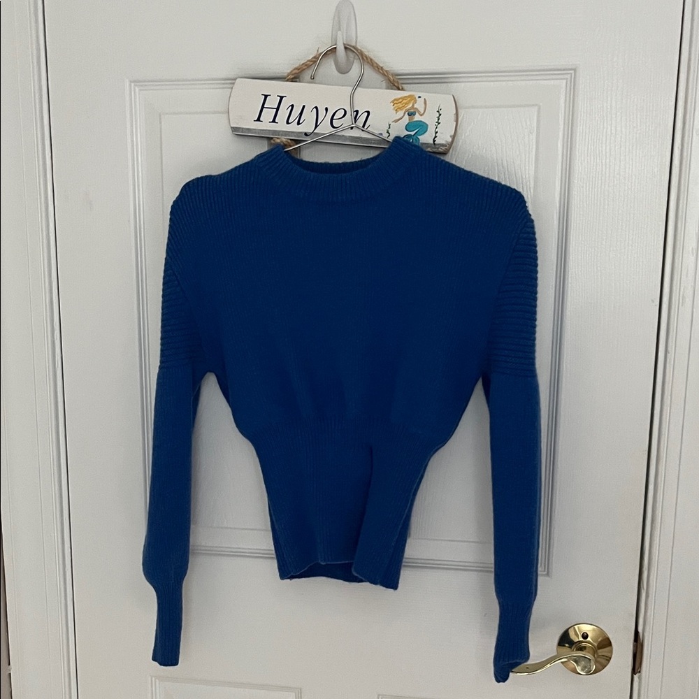 Chic Blue Long Sleeve Sweater